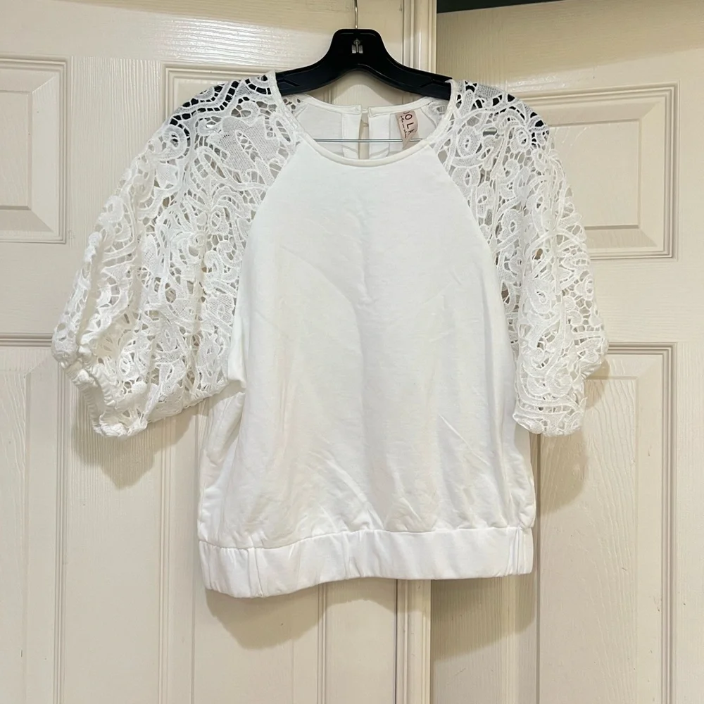 Anthropologie Dolan Puff Sleeve White Blouse Top Size Medium Chic Stylist